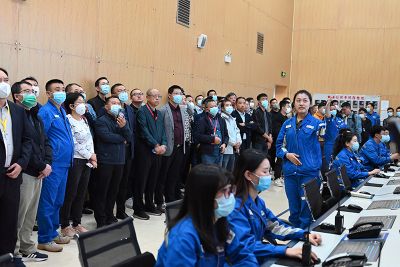 中國(guó)無(wú)機(jī)鹽協(xié)會(huì)過(guò)氧化物行業(yè)年會(huì)參會(huì)嘉賓 到紫瑞公司參觀考察